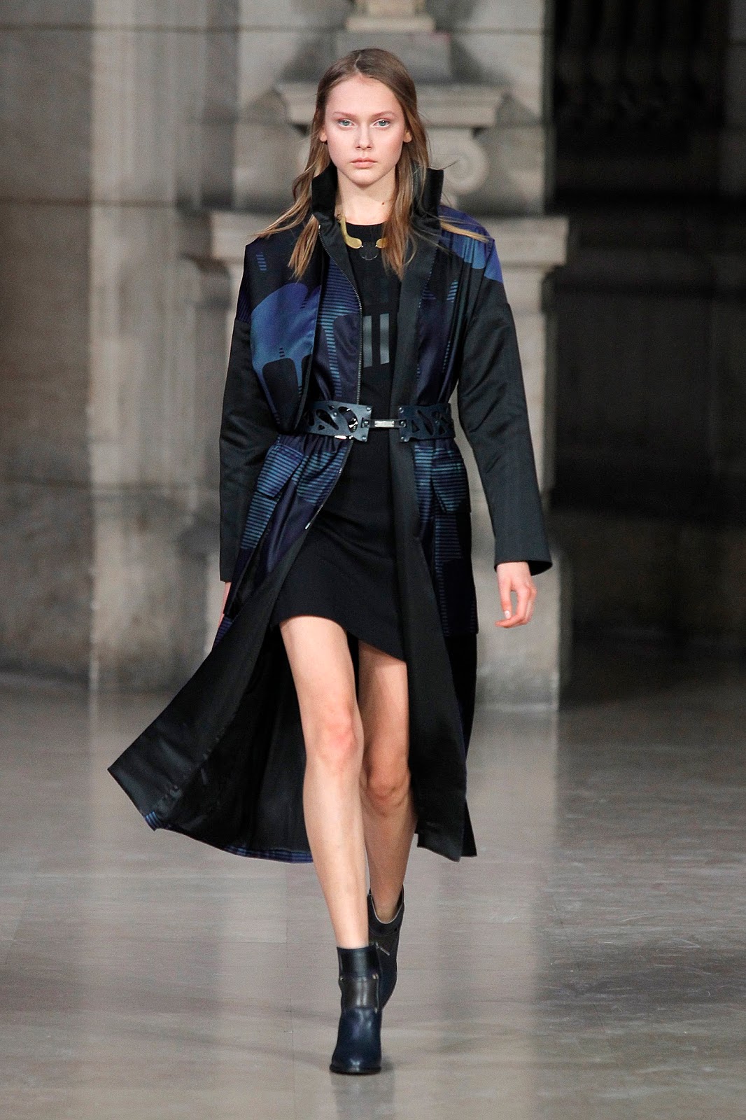 LUÍS BUCHINHO FALL WINTER 2016/17 | PARIS FASHION WEEK