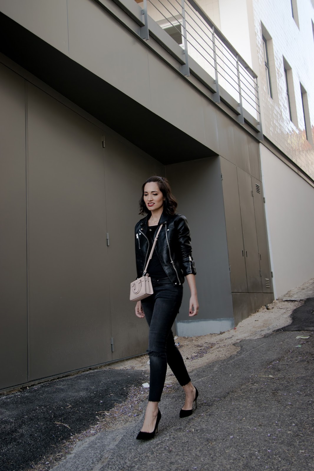 BACK IN BLACK